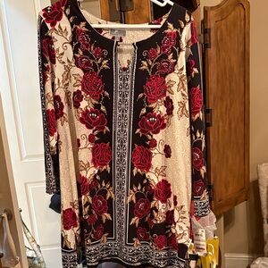 JM Collection Black and Red Floral Top